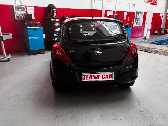 Opel Corsa 1.2 3 porte Enjoy