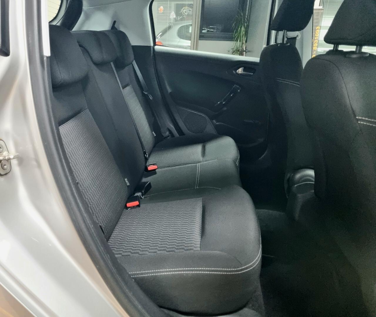 PEUGEOT 208 1.2 BENZINA 82CV 5p. ALLURE