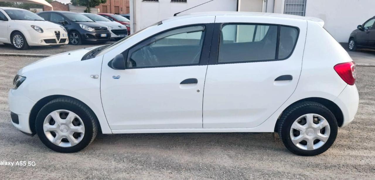 Dacia Sandero 0.9 TCe 12V T-GPL 90 Start&Stop SS Lauréate Family