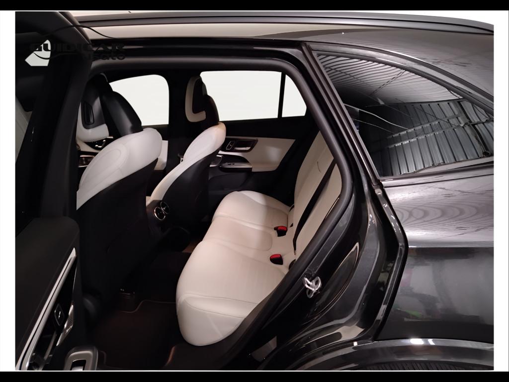 Mercedes-Benz GLC - X254 - GLC 220 d AMG Line Advanced 4matic auto