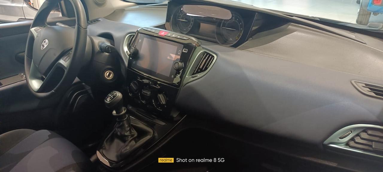 Lancia Ypsilon 1.0 FireFly 5 porte S&S Hybrid Platino