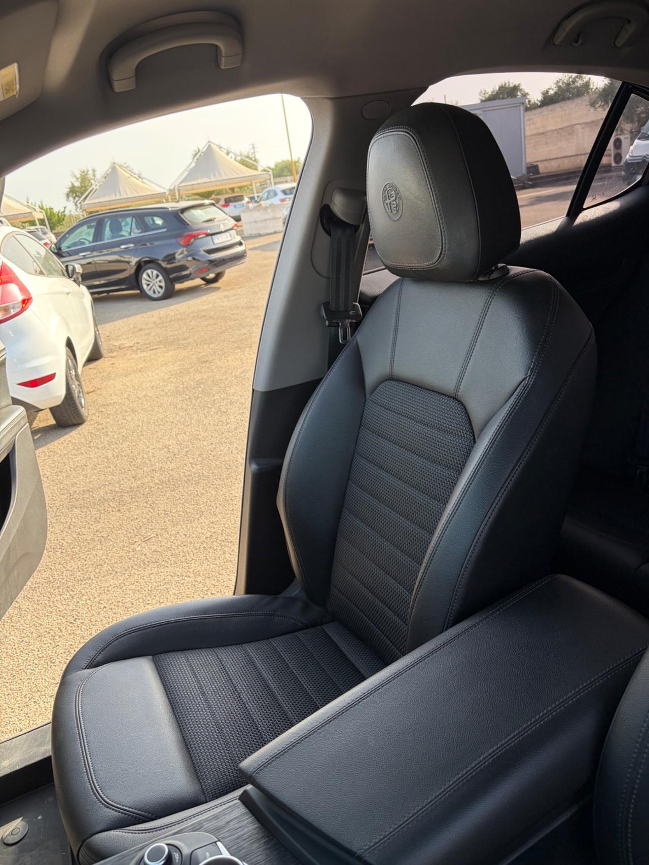 Alfa Romeo Stelvio 190 CV AT8 Q4 Executive