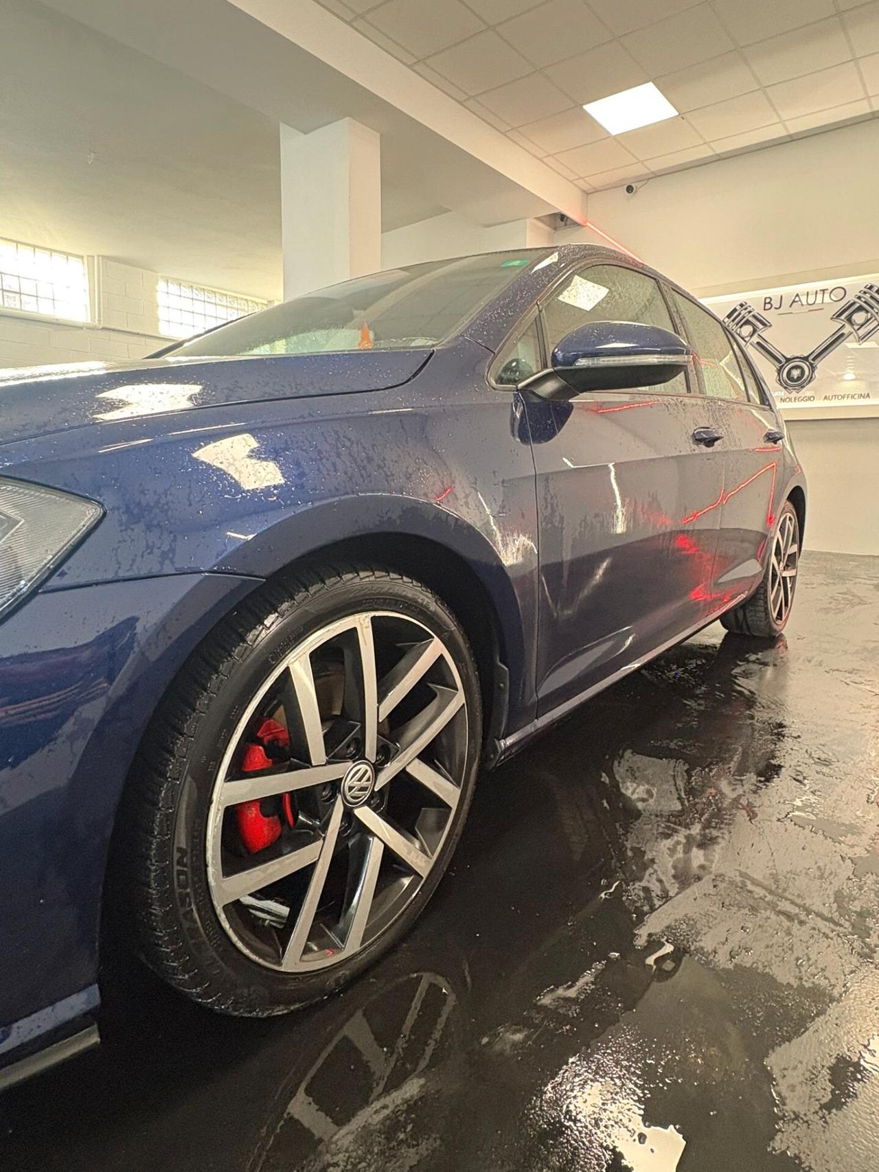 Volkswagen Golf 2.0 TDI 5p. Executive BlueMotion Technology