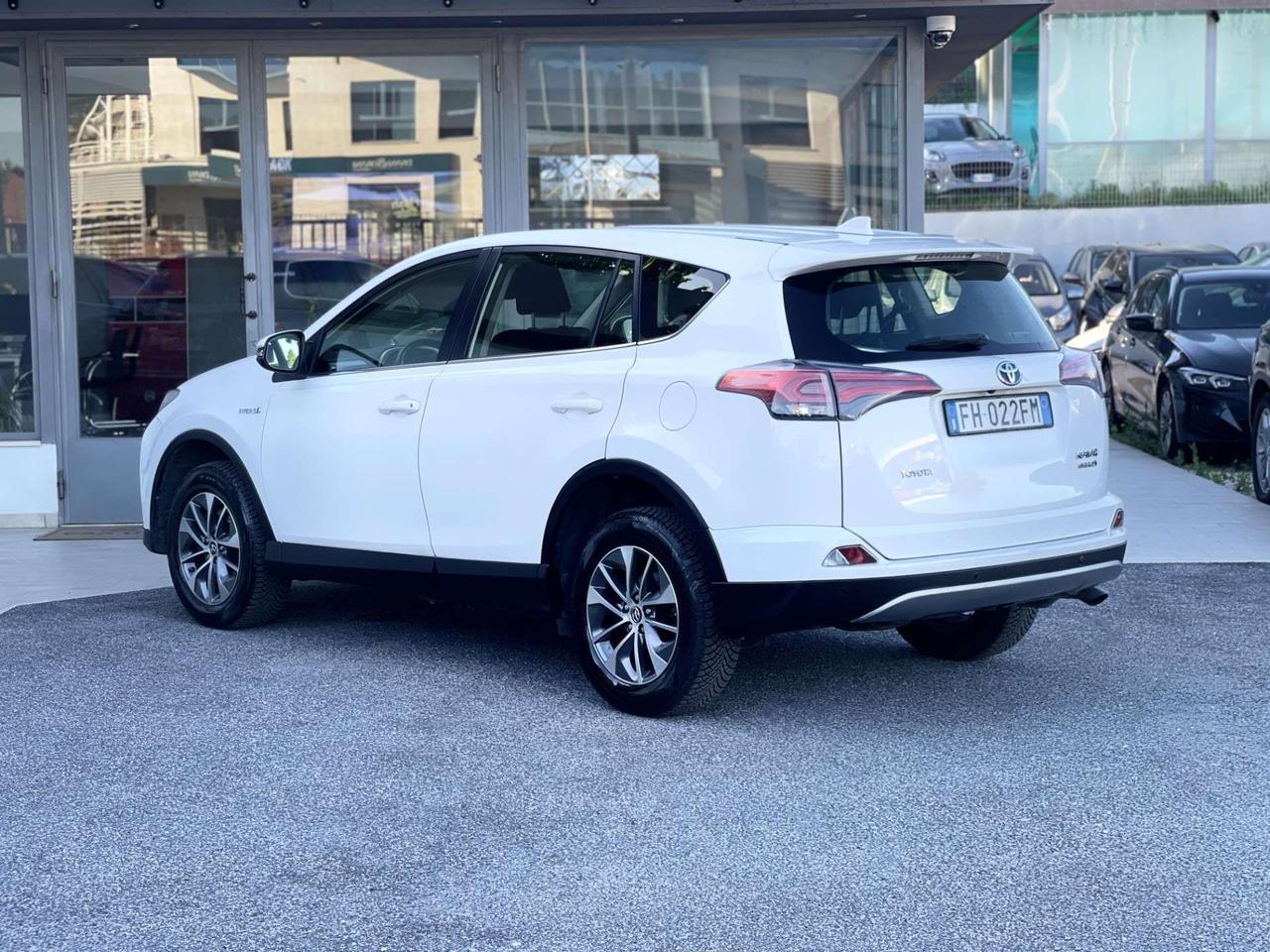 Toyota RAV 4 2.5 Hybrid 155CV E6 - 2017