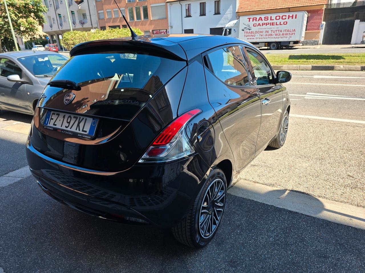 Lancia Ypsilon 1.2 69 CV 5 porte S&S Gold