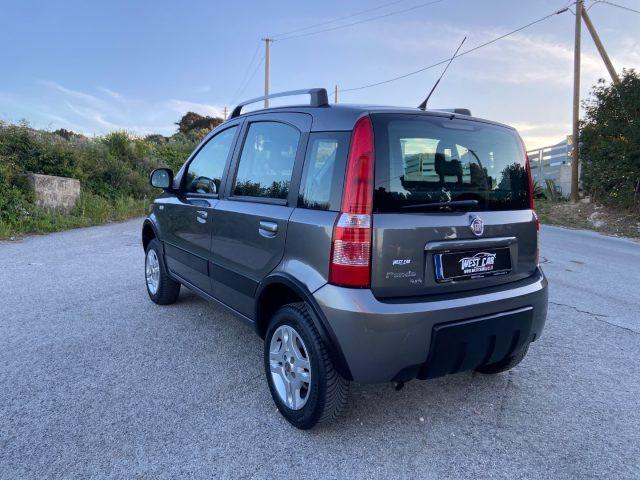 FIAT Panda 1.3 MJT 16V DPF 4x4 Climbing