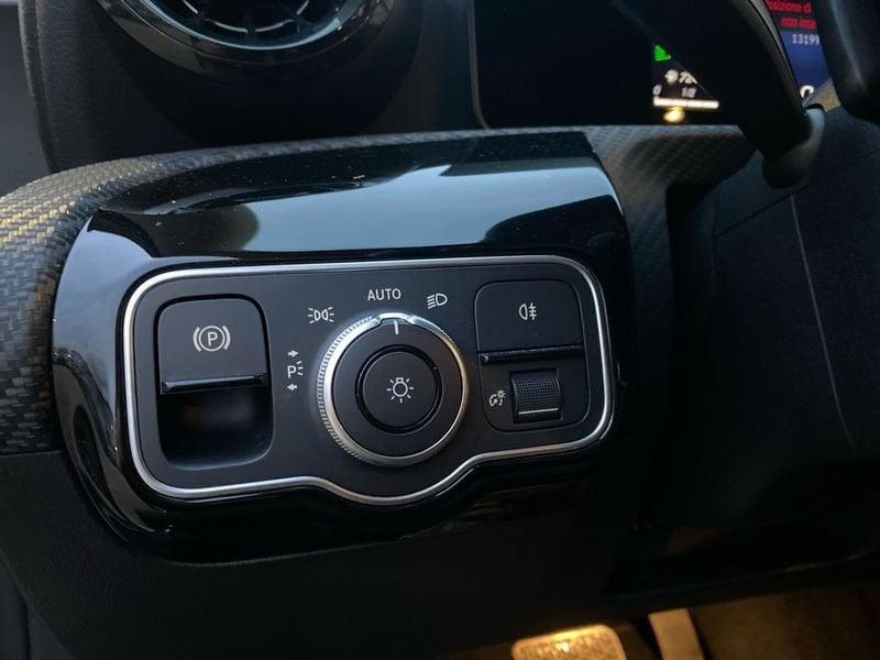 Mercedes-Benz Classe A A 180 d Advanced auto