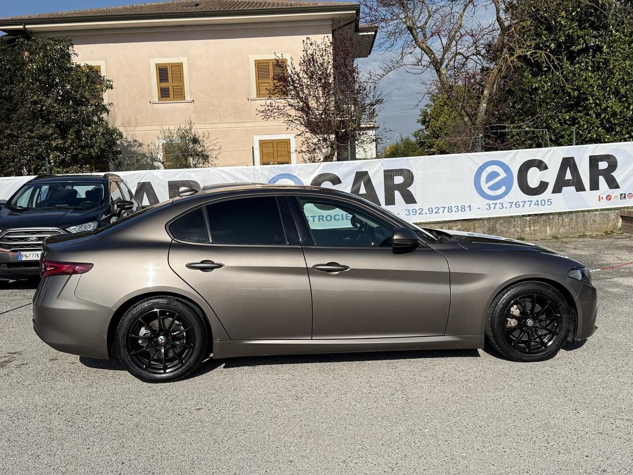 ALFA ROMEO GIULIA 150CV NAVI LED DNA