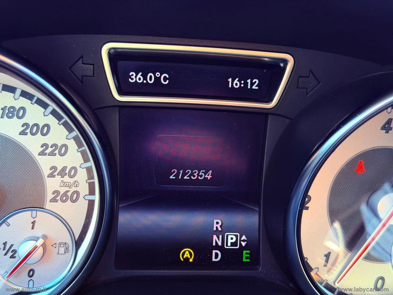 MERCEDES-BENZ GLA 200 d Automatic Premium