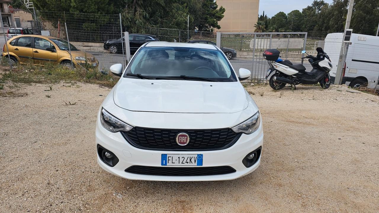 Fiat Tipo 1.3 Mjt S&S 5 porte Easy