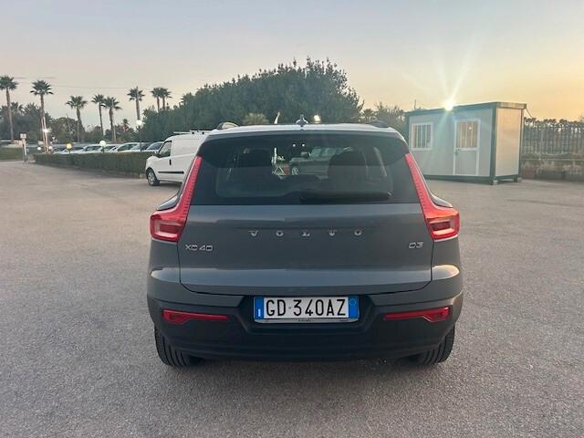 VOLVO XC40 D3 AWD GEARTONIC R-DESIGN