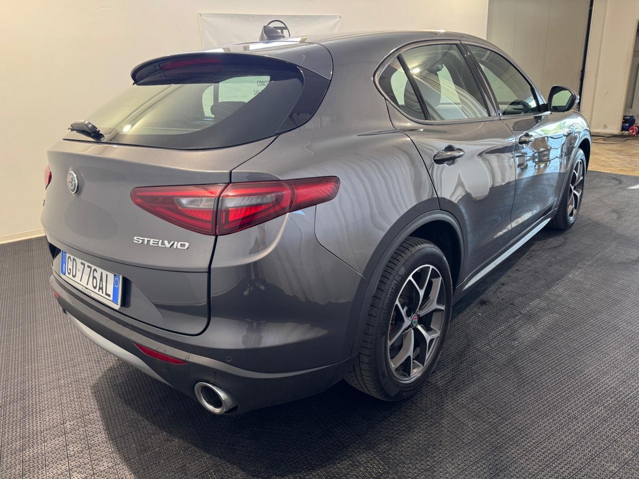 Alfa Romeo Stelvio 2.2 Turbodiesel 190 CV AT8 Q4 Executive