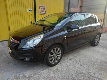 OPEL Corsa 1.2 5 porte Edition ok neopatentati