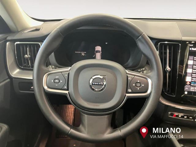 VOLVO XC60 B4 (d) automatico Core