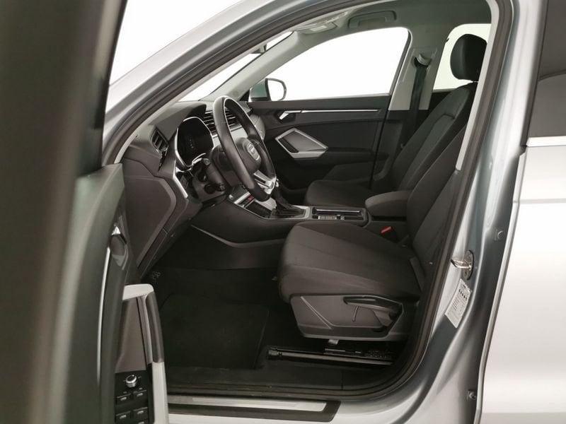 Audi Q3 35 2.0 tdi Business Advanced s-tronic