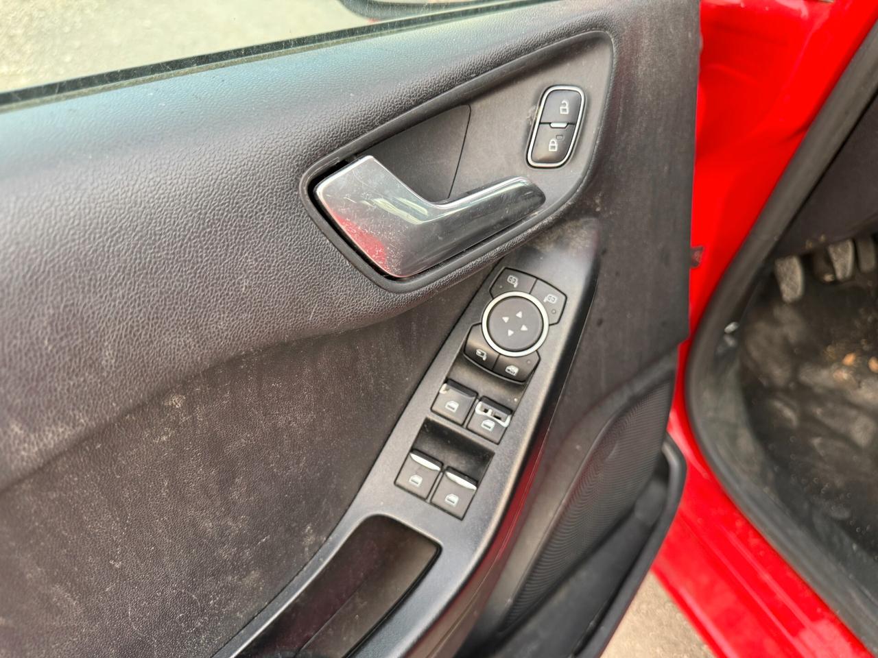 FORD FIESTA 2017 1.1 BENZINA 85 CV *MOT ROTTO
