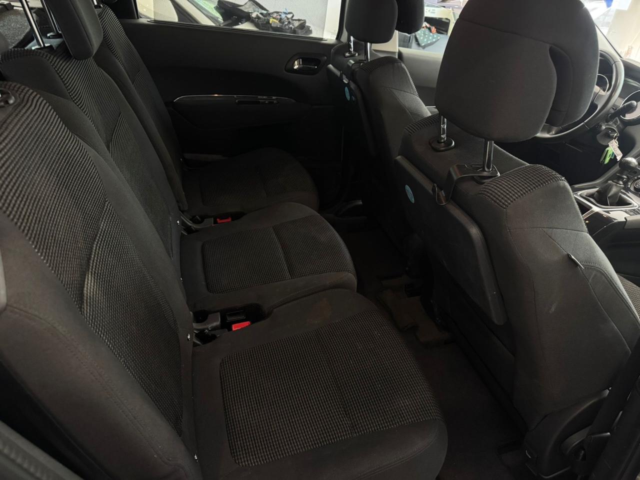 Peugeot 5008 1.6 DIESEL 7 POSTI ANNO 2016