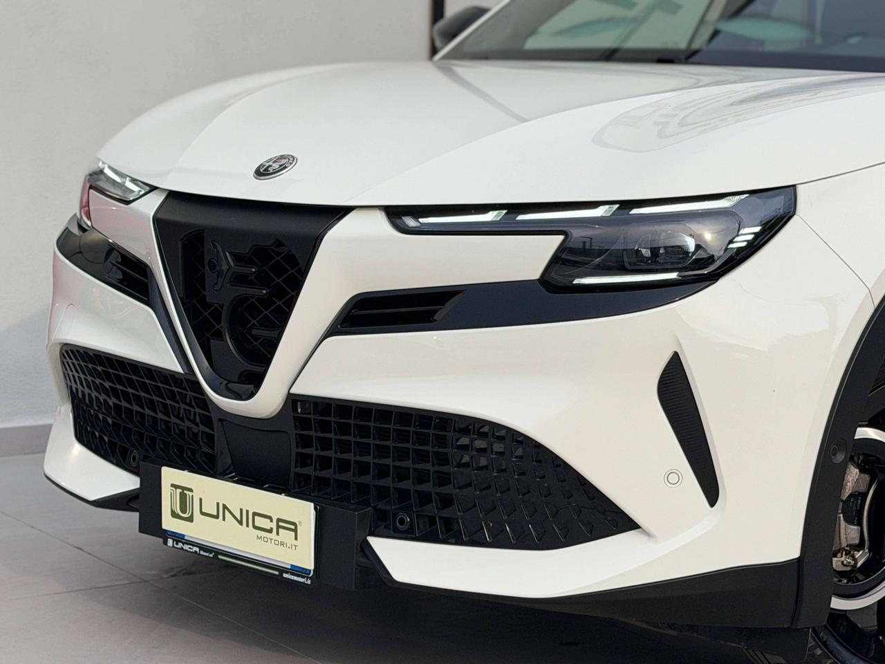 Alfa Romeo Junior 1.2 HYBRID SPECIALE 136 cv AUTOMATICA TETTO