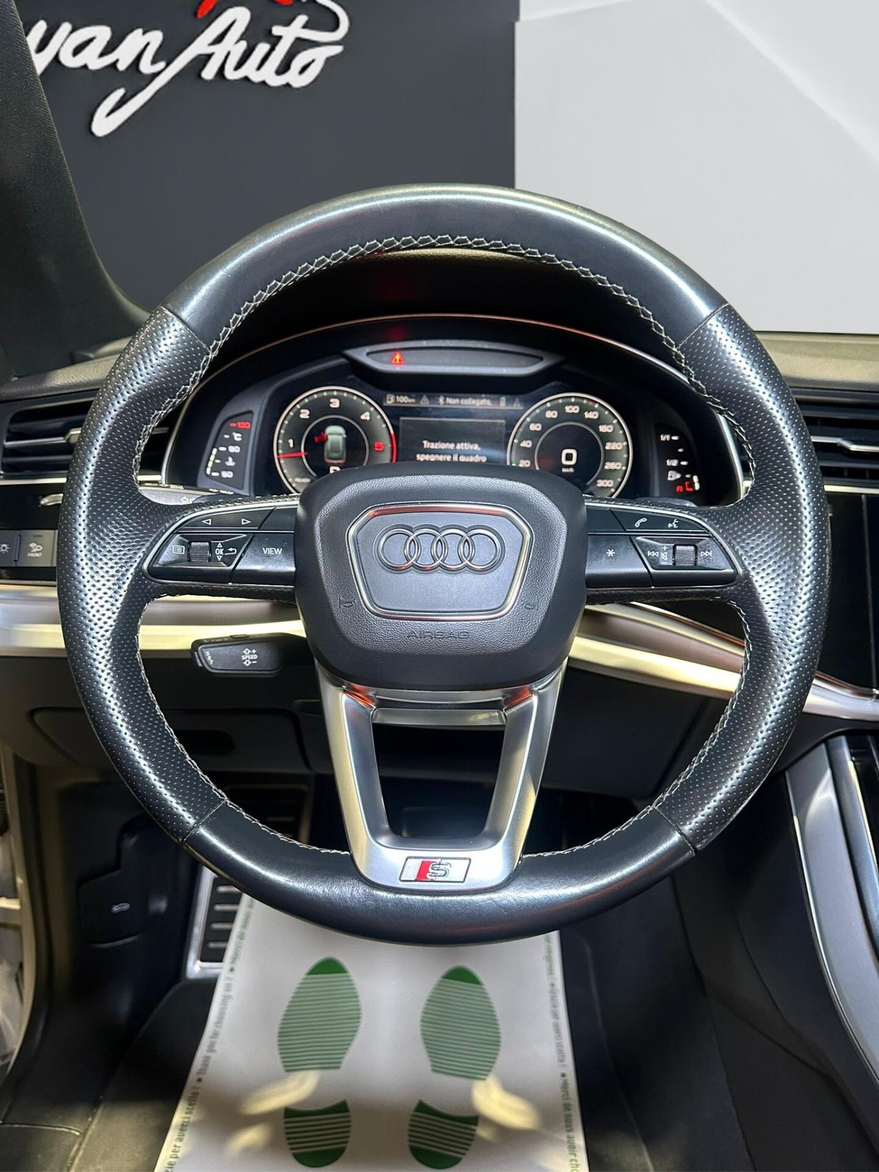 Audi Q8 50 TDI 286 CV quattro tiptronic S-LINE IVA ESPOSTA