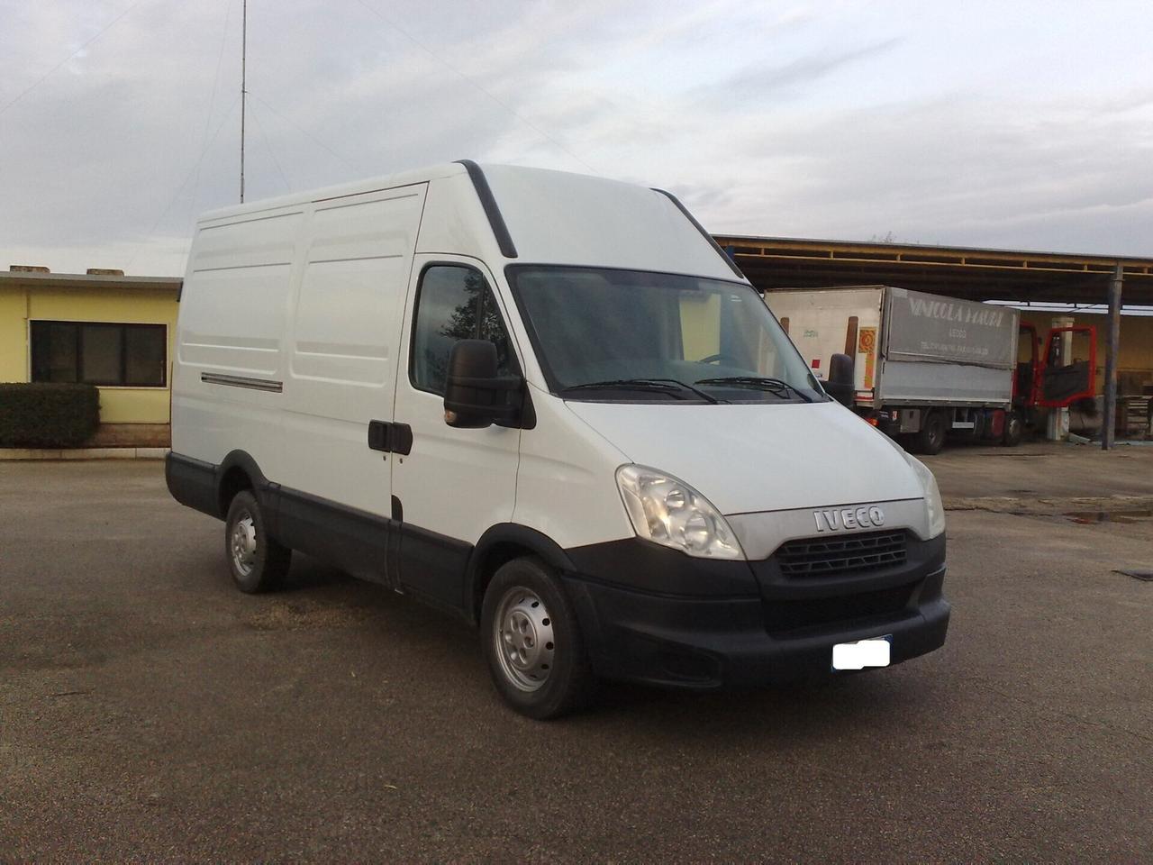 Iveco Daily 35s21 3000cc FURGONE DI SERIE - 2014