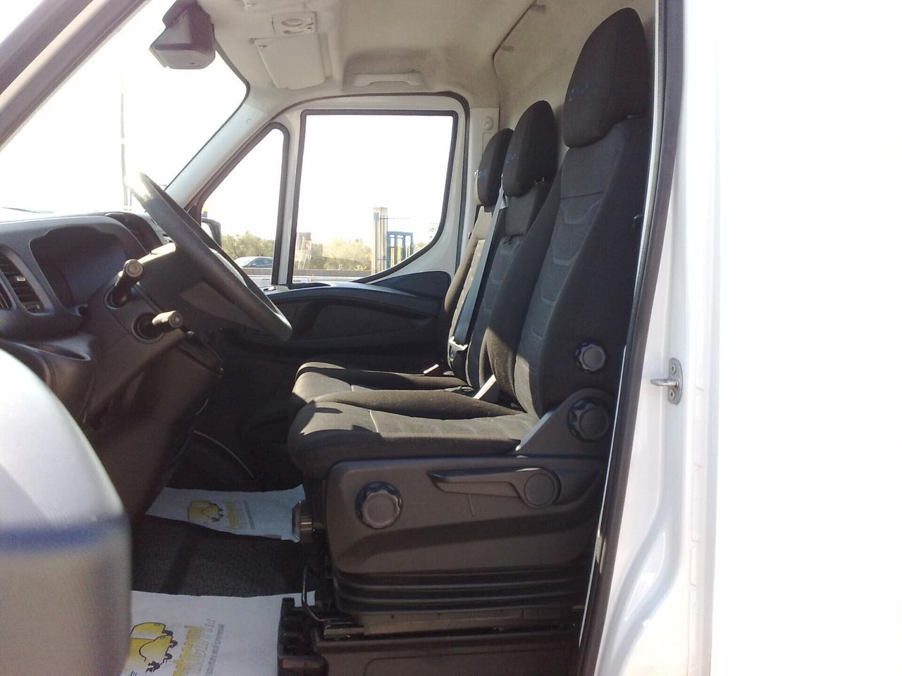 Iveco Daily 35c14 2.3hpt tetto alto AUTOMATICO - 2018
