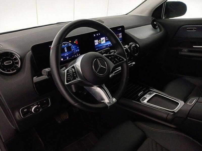 Mercedes-Benz GLA GLA-H247 2023 180 d Advanced auto