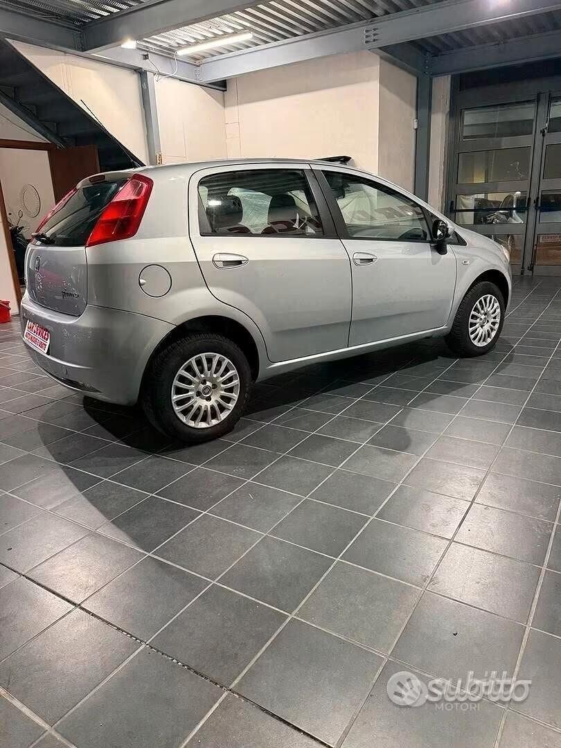 Fiat Grande Punto 1.4 - METANO - NEOPATENTATI