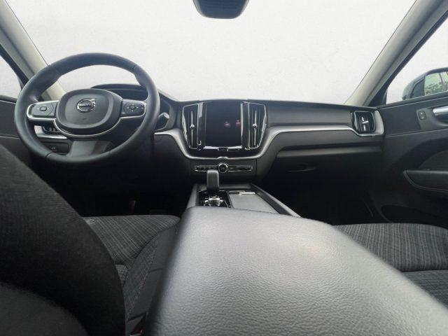 VOLVO XC60 B4 (d) AWD automatico Core
