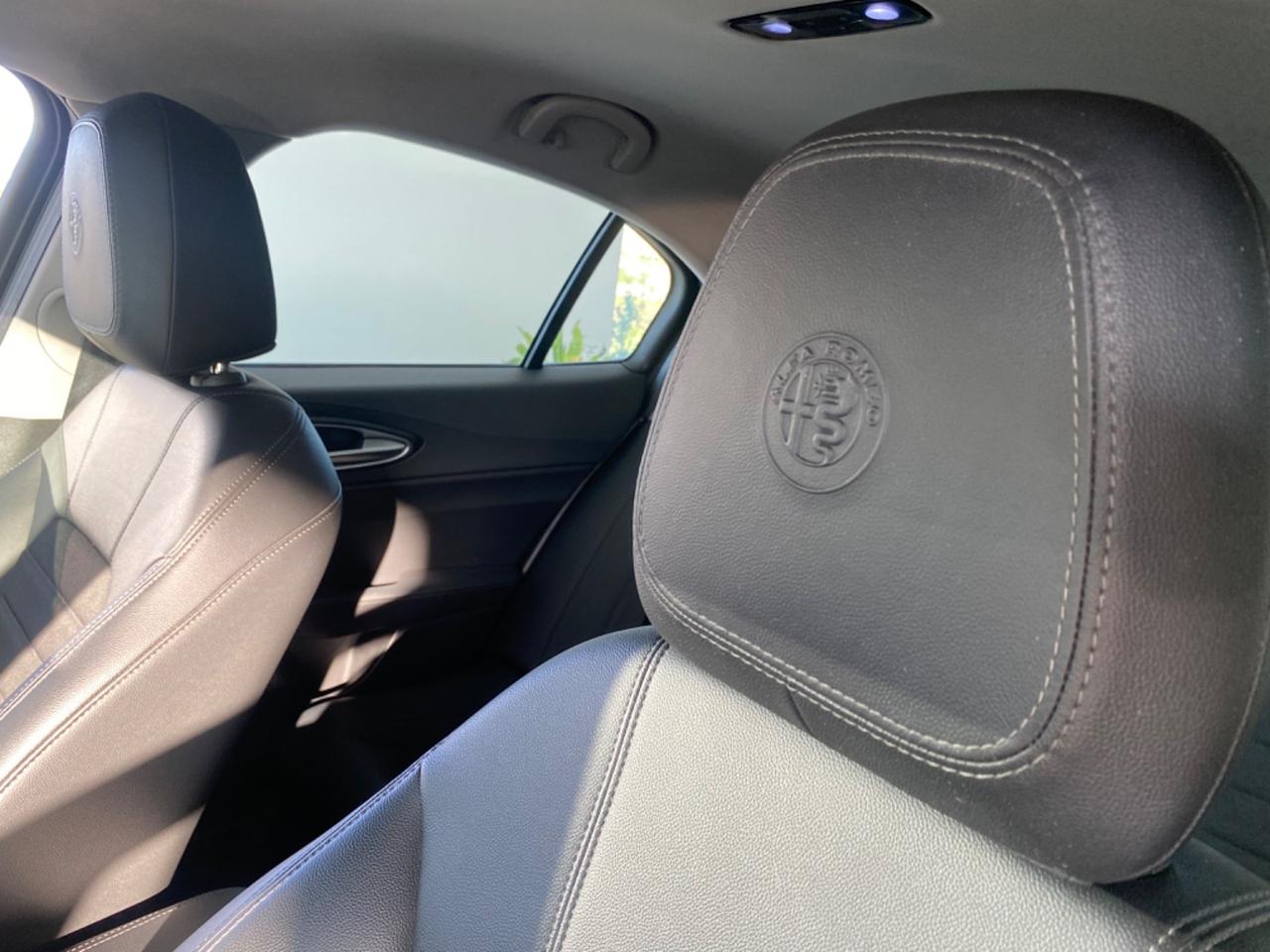 Alfa Romeo Giulia 2.2 TurboD B-tech AT8 FULL LED2020