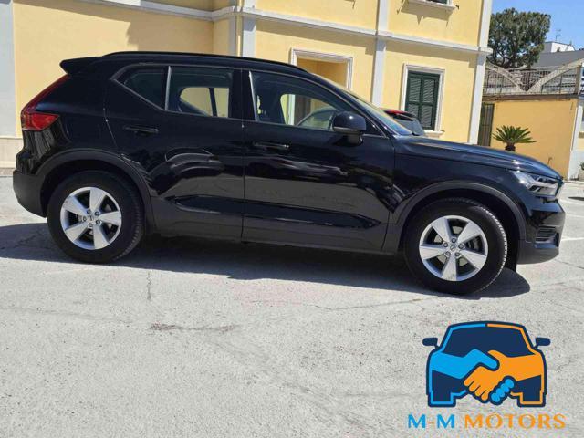 VOLVO XC40 D3