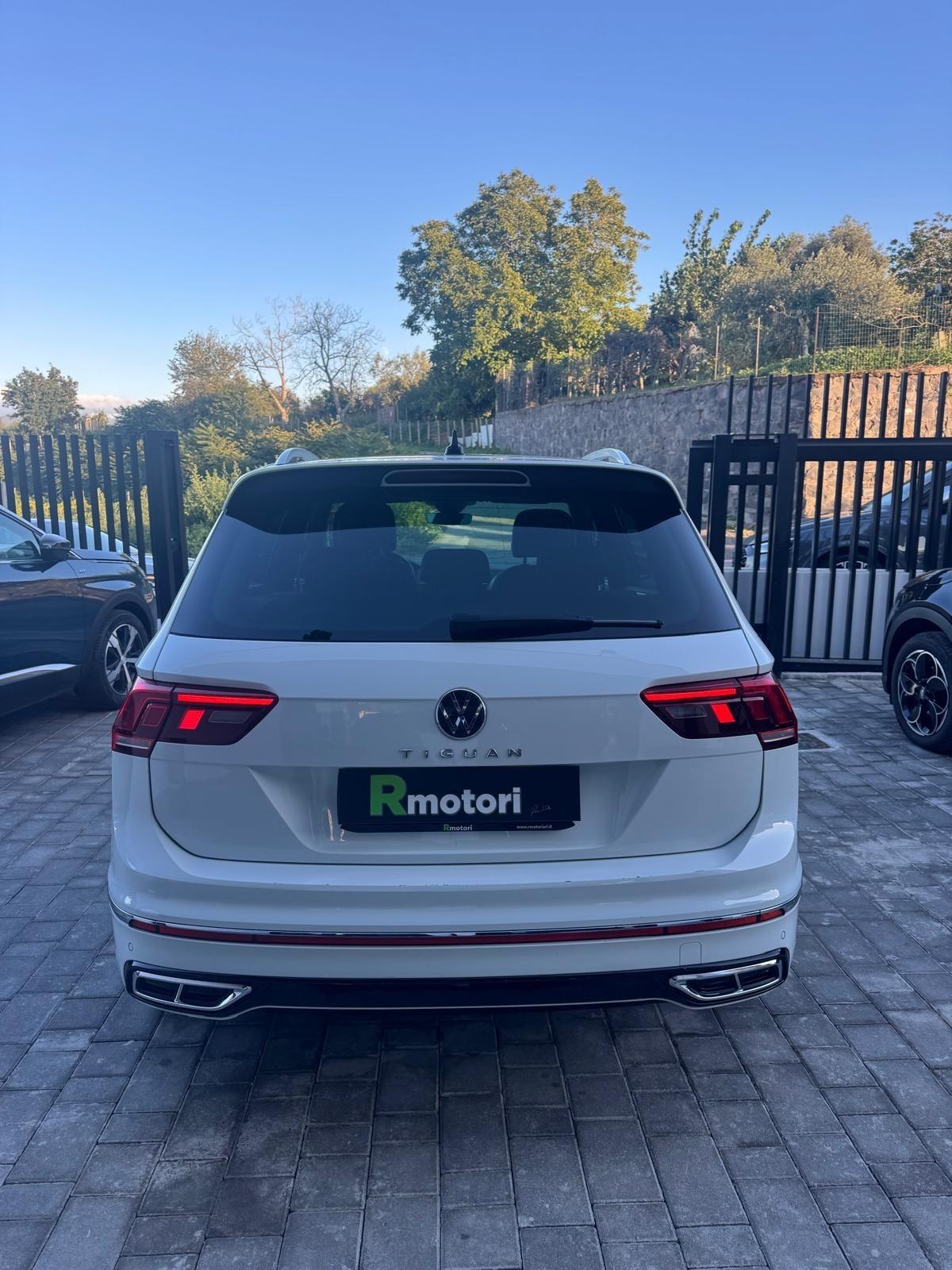 Volkswagen Tiguan 2.0 TDI 150 CV SCR DSG R-Line