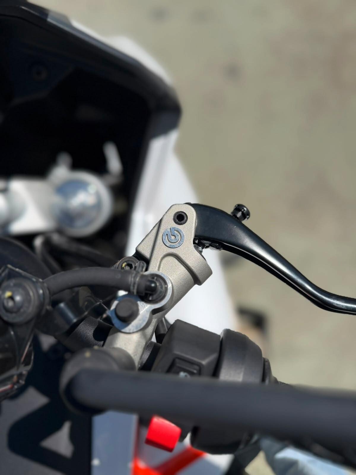 MOTO GUZZI V100 MANDELLO – 2022 – 9.000 KM