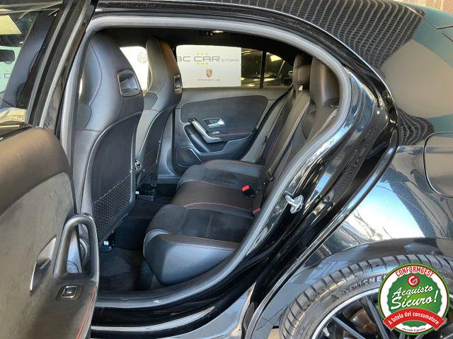 MERCEDES-BENZ A 180 d Auto Premium AMG *NIGHT PACK