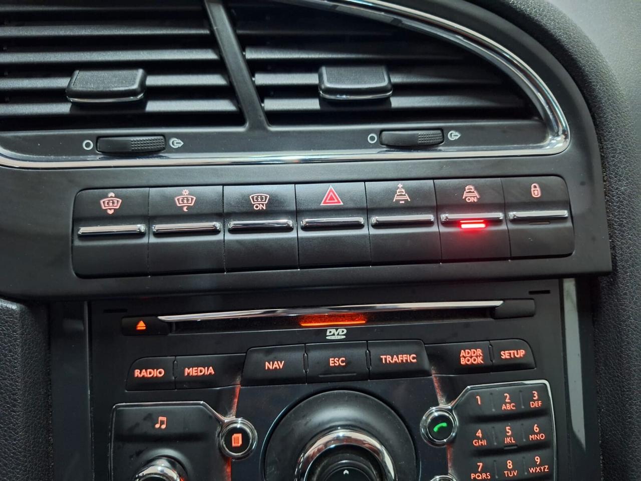 Peugeot 5008 2.0 HDi 150CV Business NAVI TETTO 5 POSTI GANCIO TRAINO HEAD-UP DISPlAY
