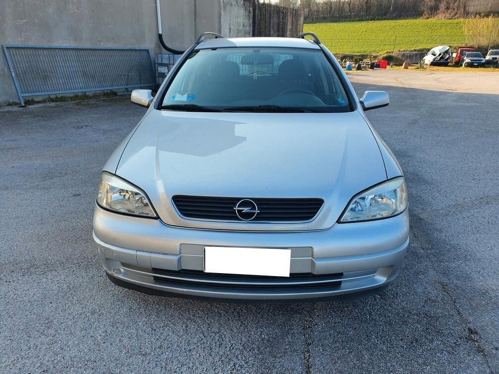 Opel Astra 1.6i 16V SW Club