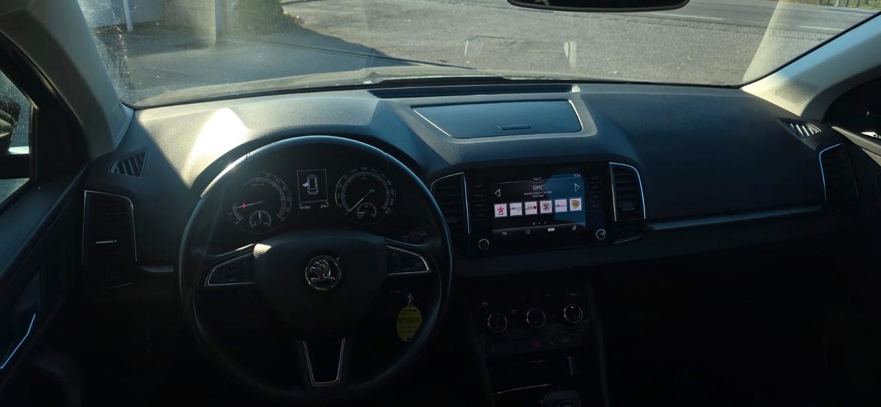Skoda Karoq 1.6 Diesel Cambio Automatico Neopatentati