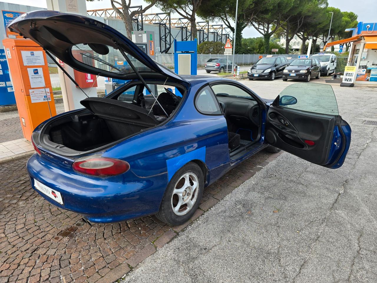 Hyundai Coupe 1.6i 16V cat con 305.000km