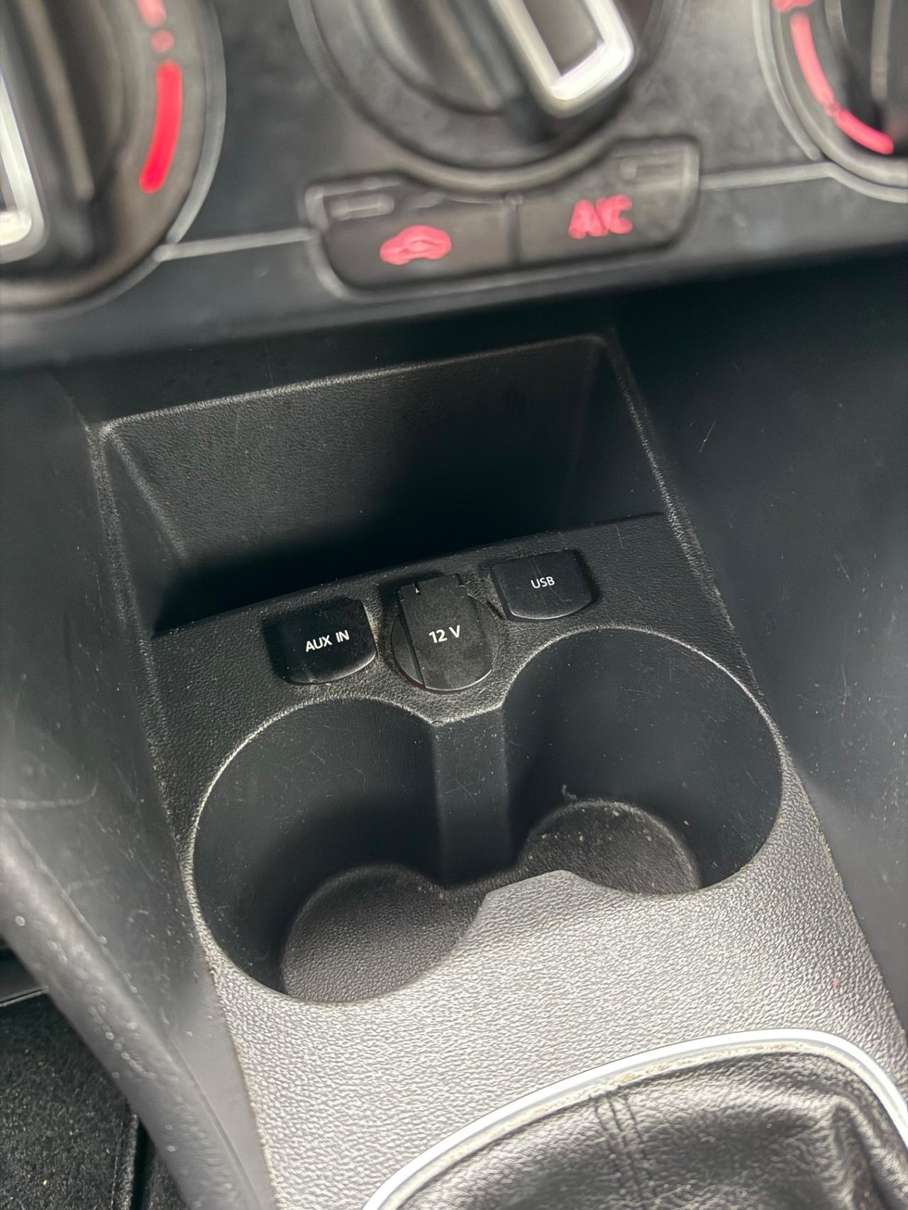 Volkswagen Polo 1.4 TDI EURO 6b 2016 NEOPATENTATI