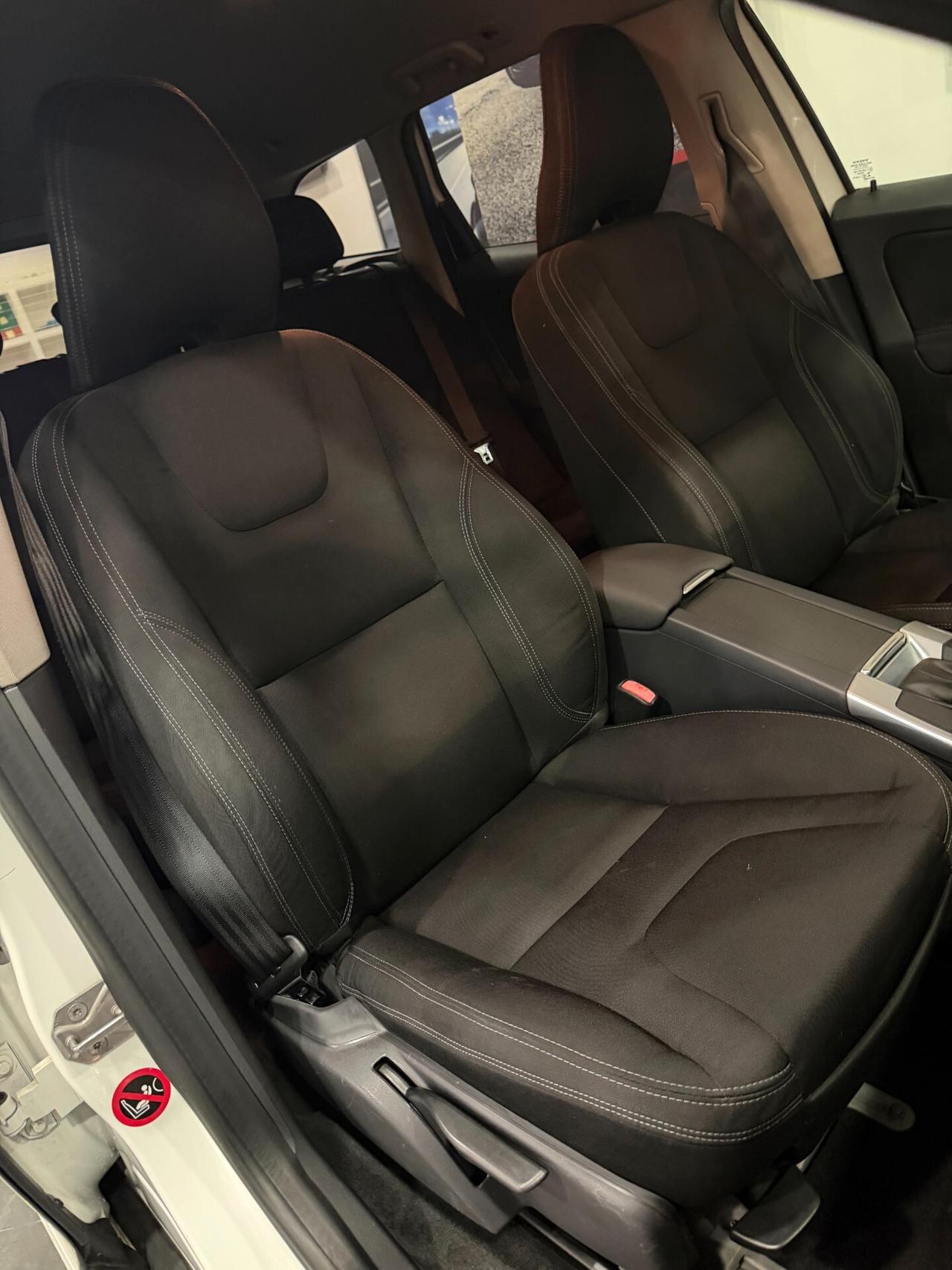 Volvo XC 60 XC60 D3 Geartronic Kinetic