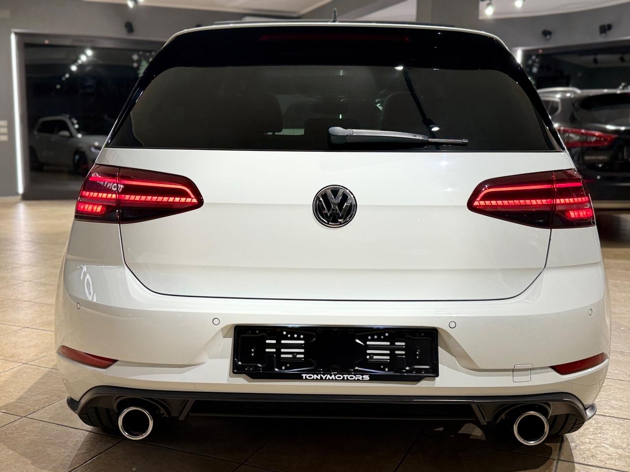 Golf GTI 2.0 TSI 245cv DSG Performance