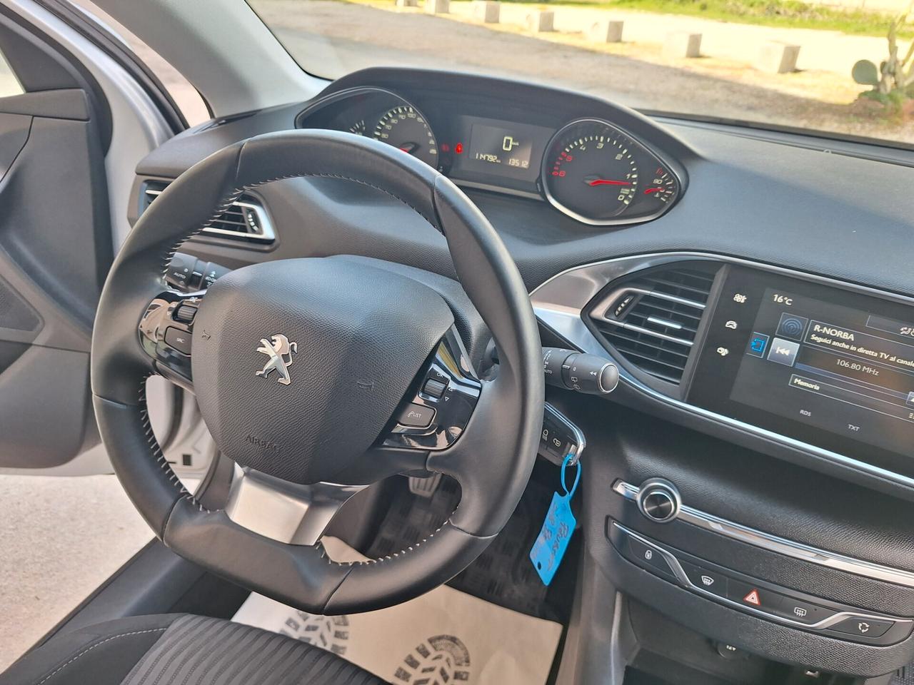 Peugeot 308 1.6 HDi "BERLINA" 114000 KM 2014