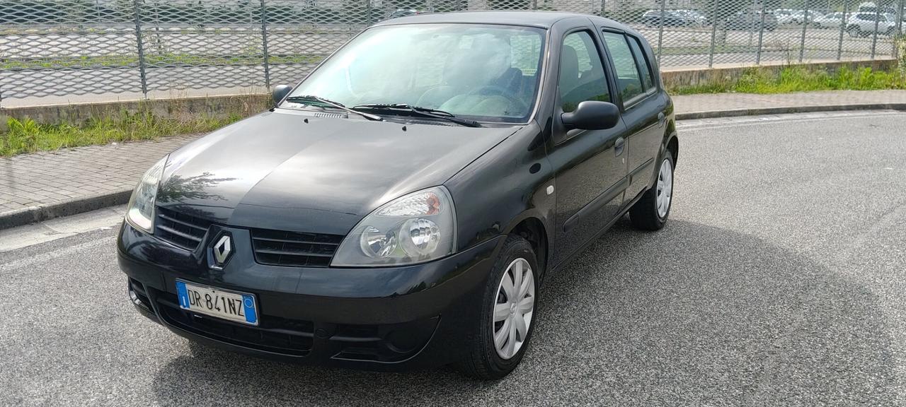 Renault Clio Storia 1.2 5 porte GPL Confort