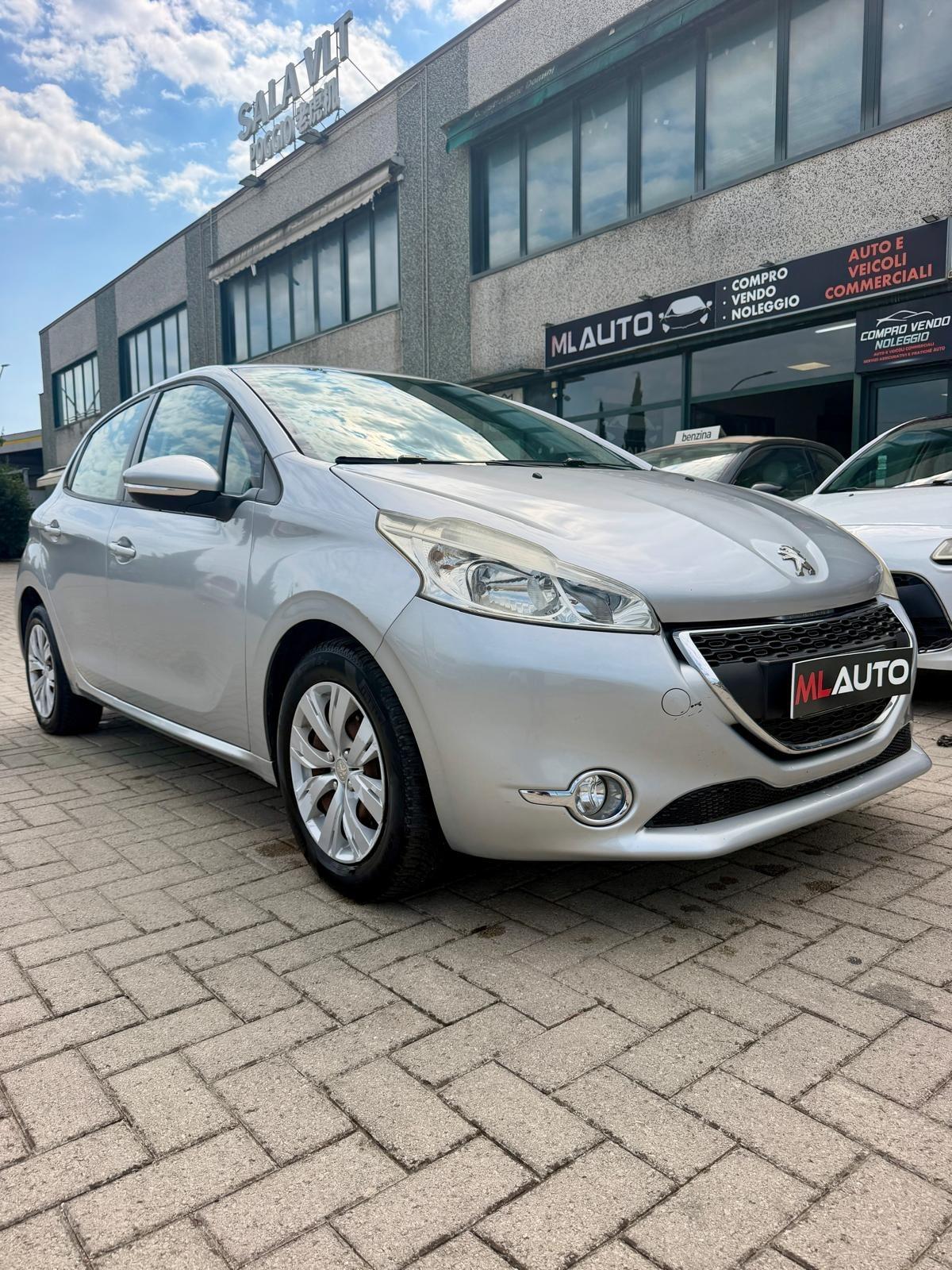 Peugeot 208 PureTech 82 5 porte Allure - OK NEOPATENTATO