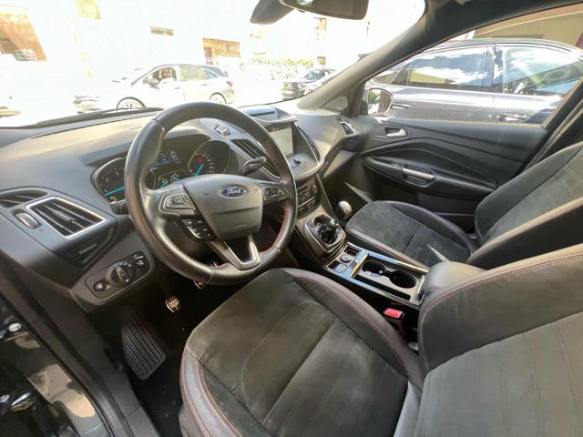 FORD Kuga 1.5 TDCI 120 CV S&S 2WD ST-Line