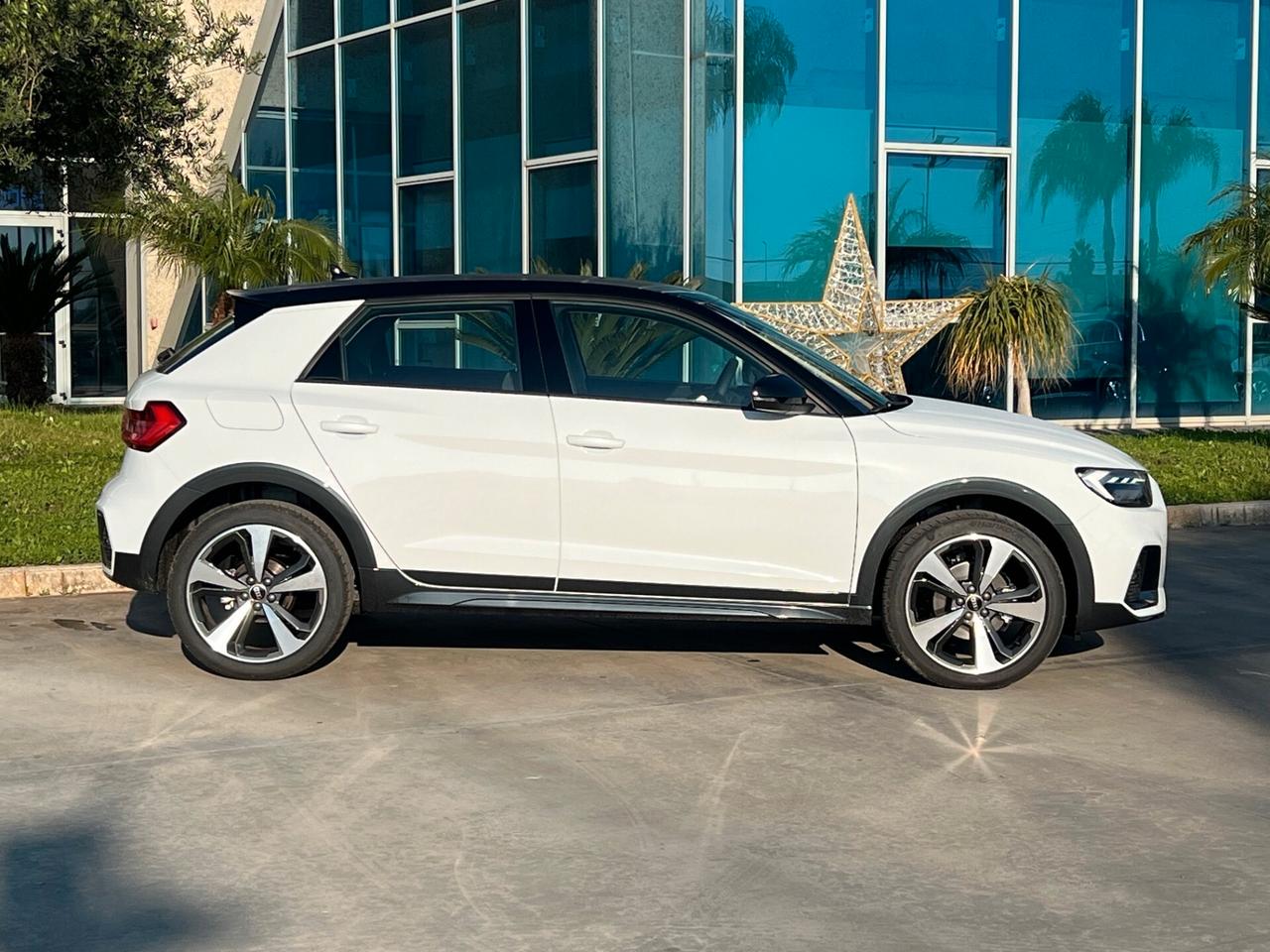 Audi A1 allstreet 30 possibilità noleggio no scoring