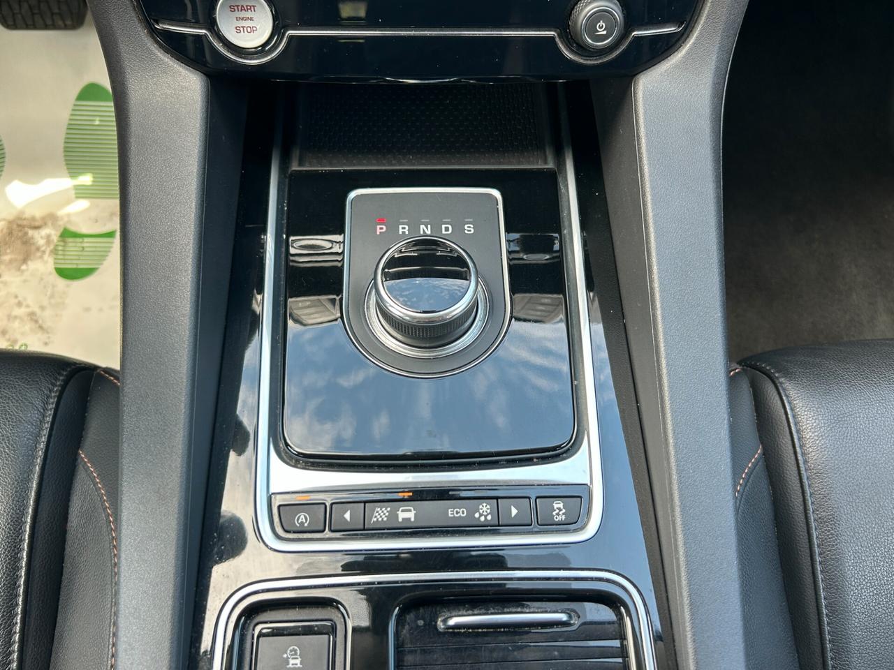 Jaguar F-Pace 2.0 D 180 CV AWD aut. Prestige