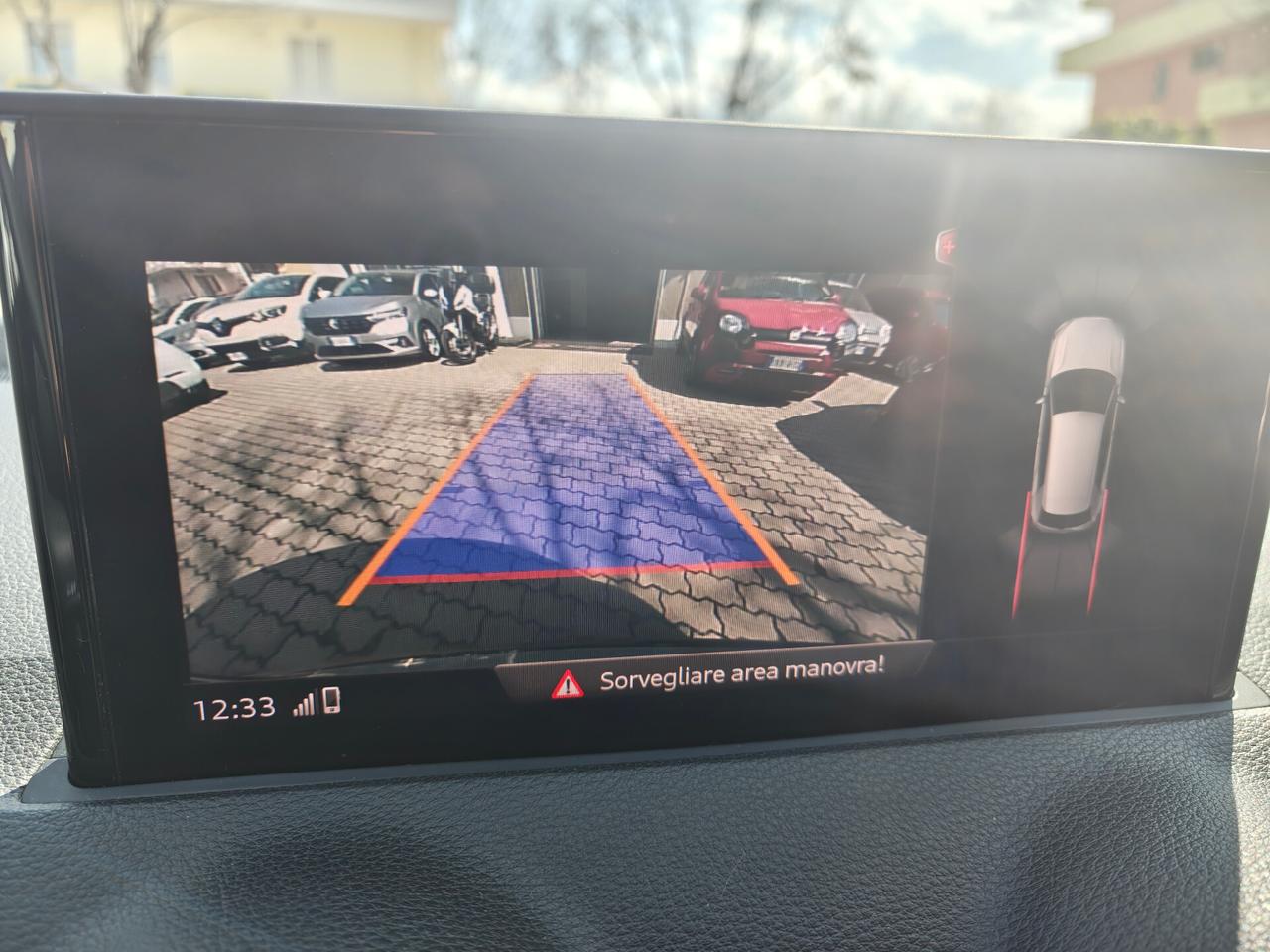 Audi Q2 35 TDI S tronic Identity Black