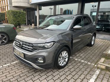 Volkswagen T-Cross 1.0 tsi Style 110cv DANNEGGIATA