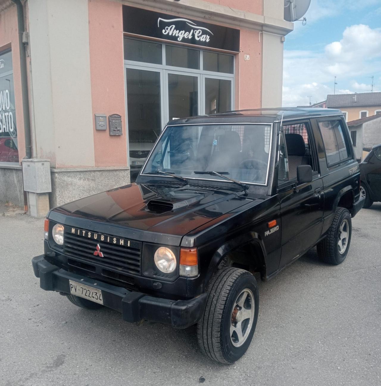 Mitsubishi Pajero 2.5 TDI 4x4 Autocarro