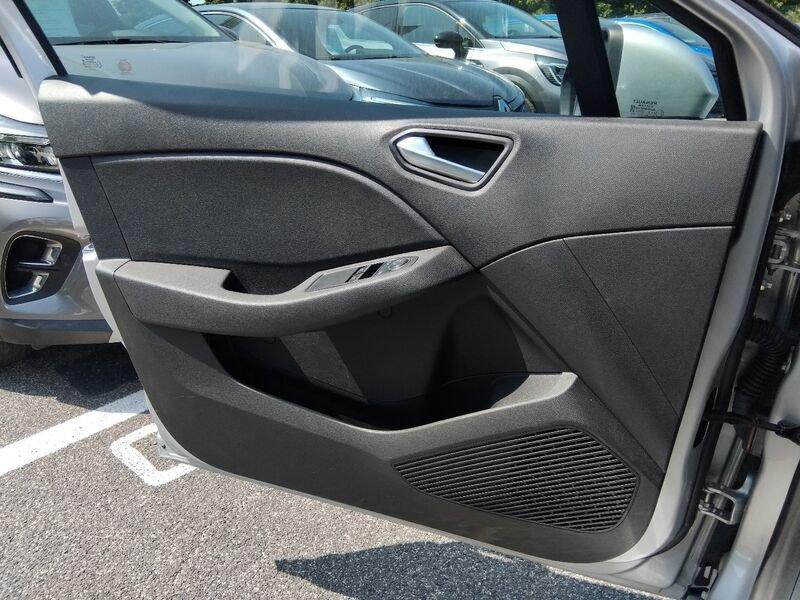Renault Clio V 2019 1.0 tce Zen Gpl 100cv my21